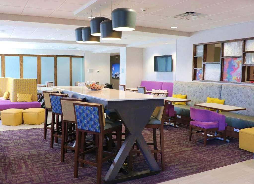 Hampton Inn Mcminnville, Tn Interior photo